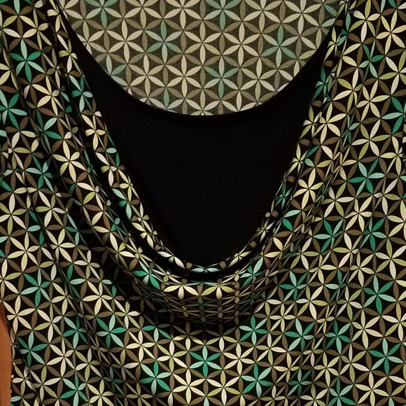 Layered-Look, Kaleidoscopic Blouse - Picture 2 of 4